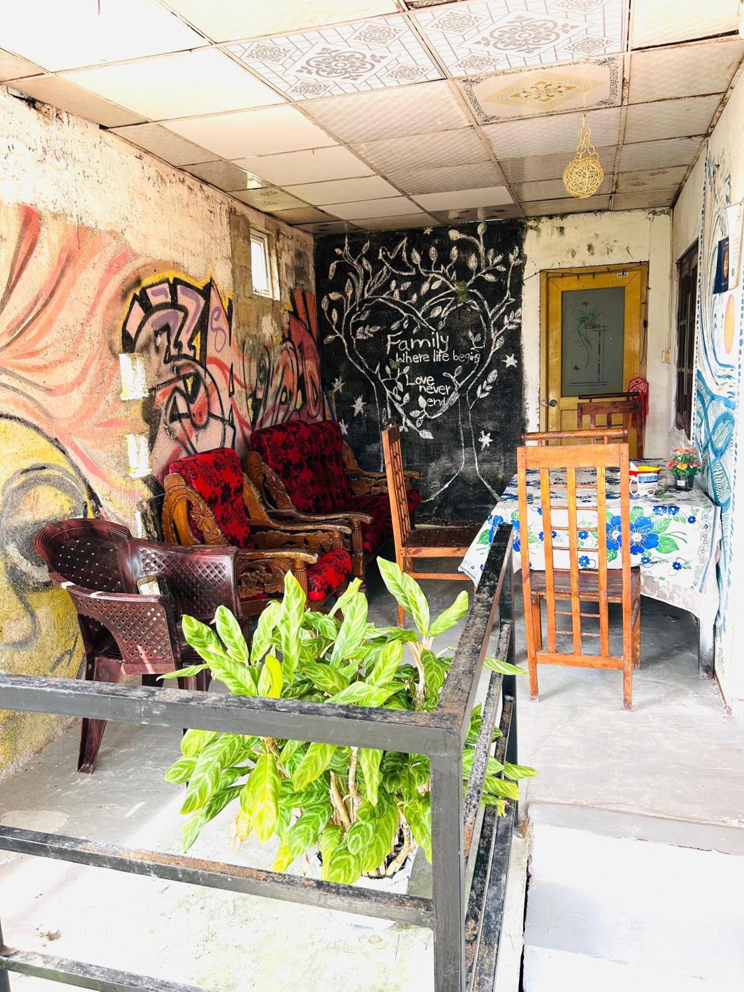 Sandaru Surffing Inn Weligama Exterior photo